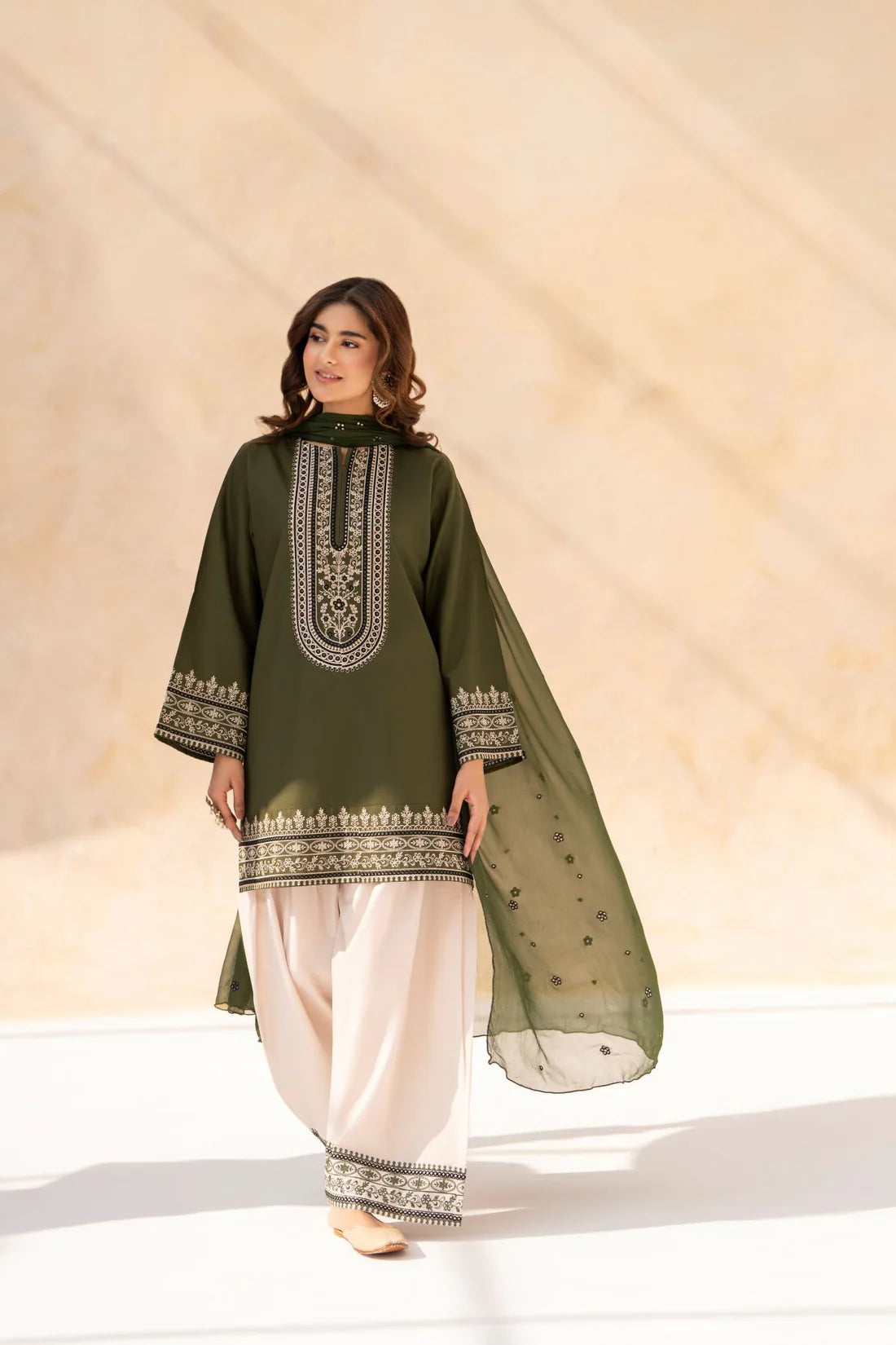 Rang-e-Zaitoon  3pice  suit fbric periumum  cotton Dupata shifon