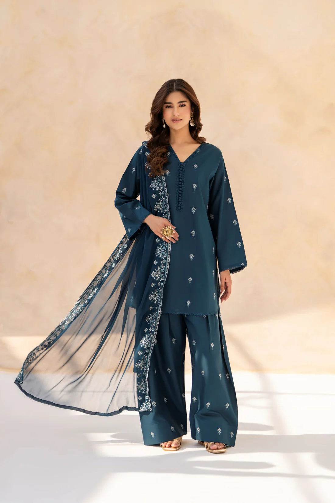Zarqaa  3pice  suit fbric periumum  cotton Dupata shifon