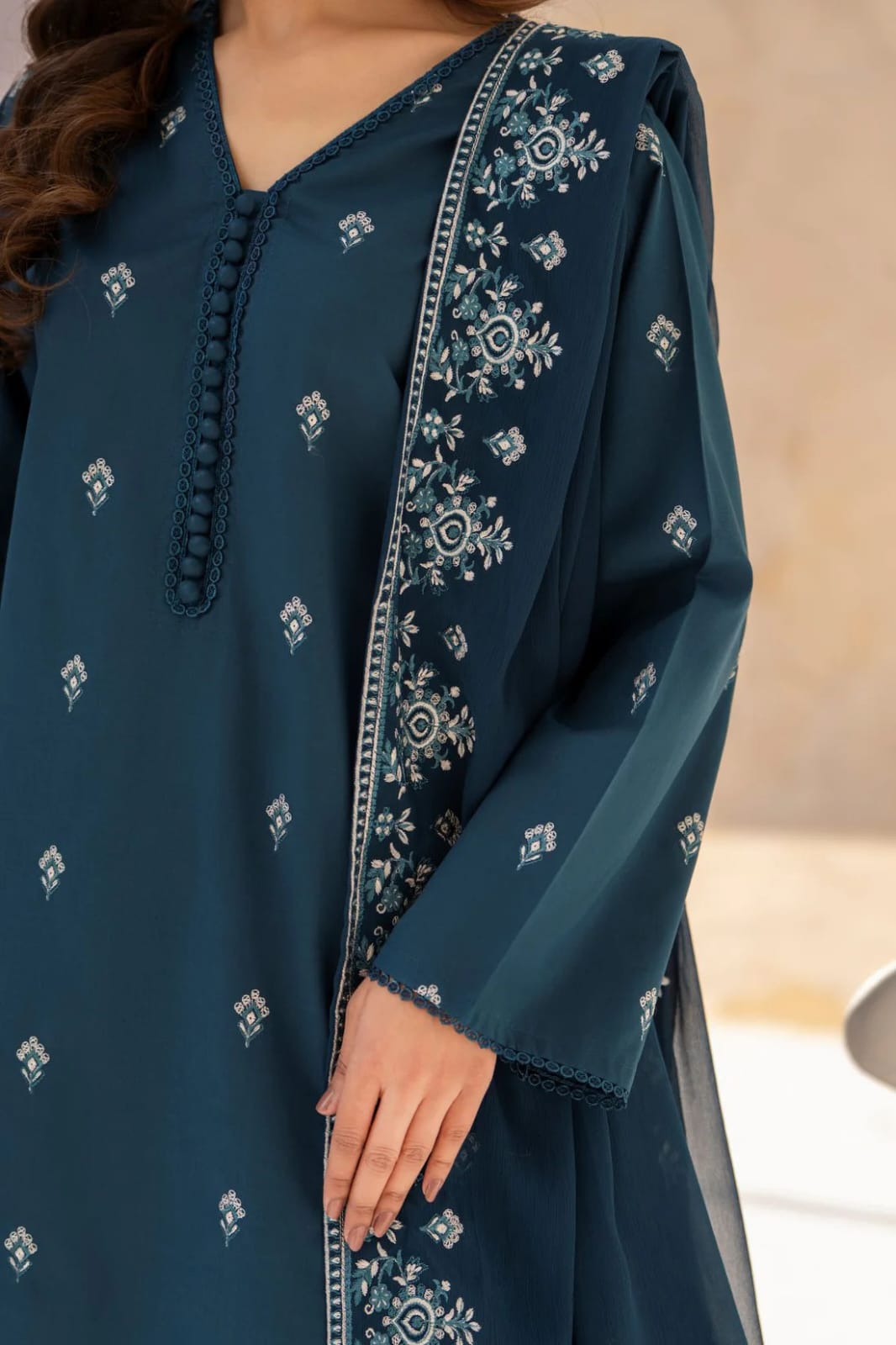 Zarqaa  3pice  suit fbric periumum  cotton Dupata shifon