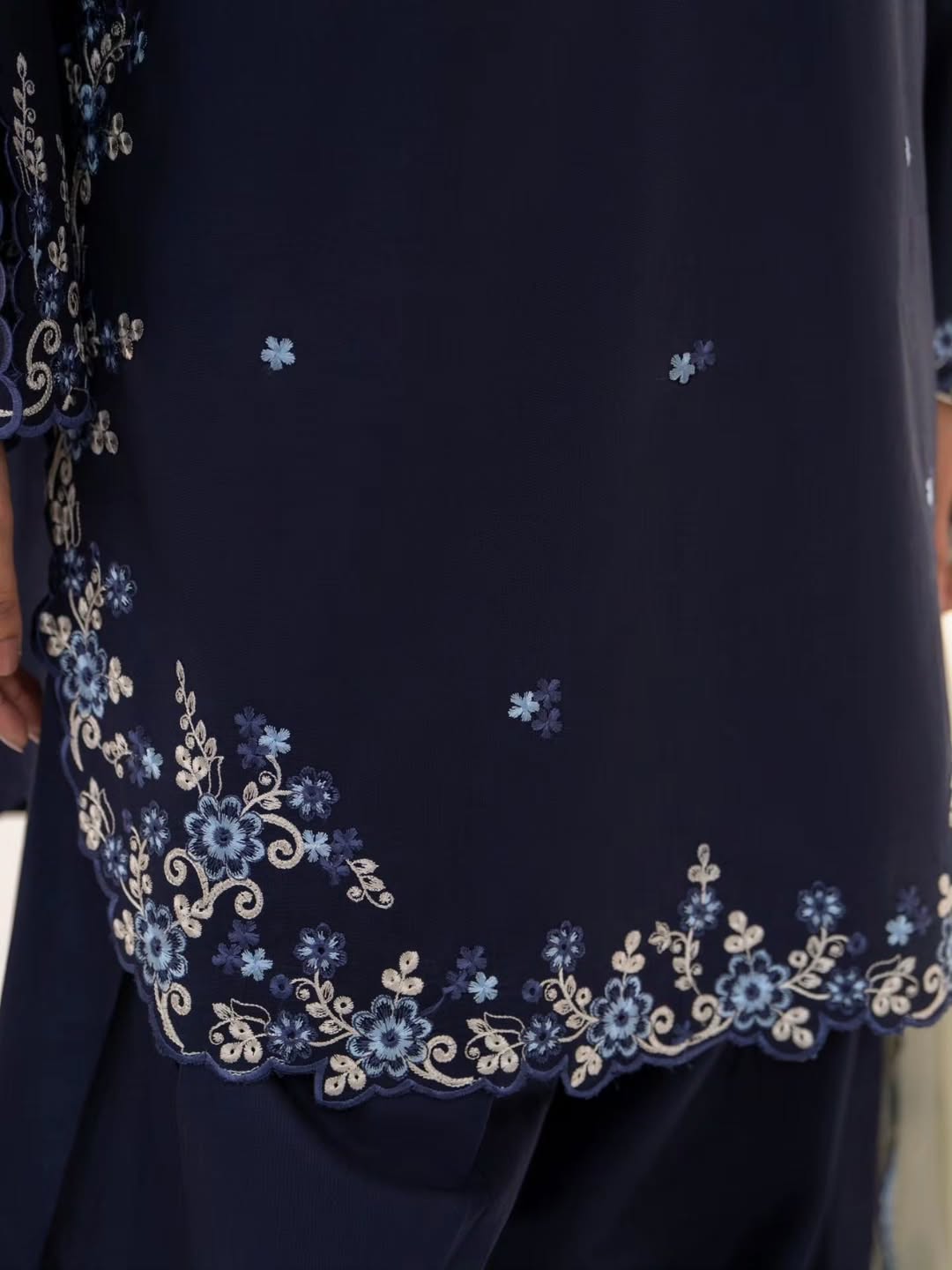 Neelam 3-Piece Farshi Shalwar Set